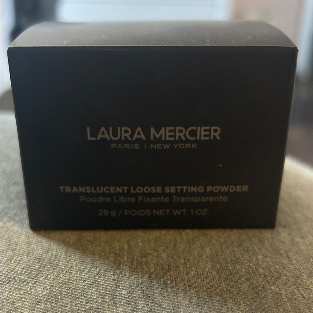 Laura Mercier Translucent Loose Setting Powder
